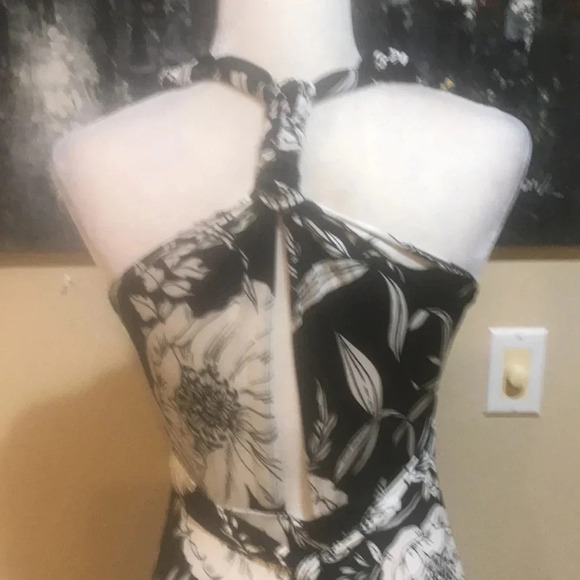 Nani Kai Hawaii Floral Halter Dress Asymmetrical Hem Open Back w/Tie Belt -M - Picture 7 of 11